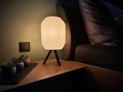 LED-Tischlampe mit vertikalen Rillen aus 3D-Druck, warmweißes Stimmungslicht für modernes Schlafzimmer und minimalistisches Interior Design