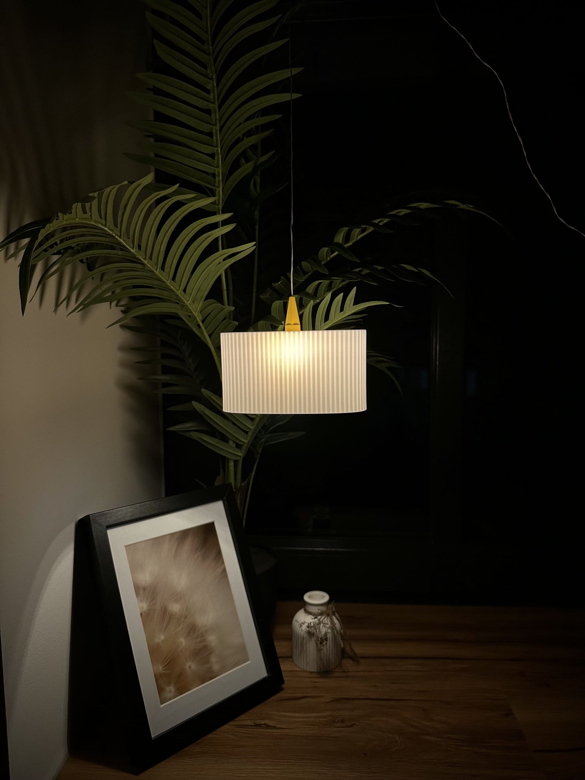 Herrnhuter Ersatz-Lampenschirm in modernem Design – geradlinig, dezent und warm leuchtend